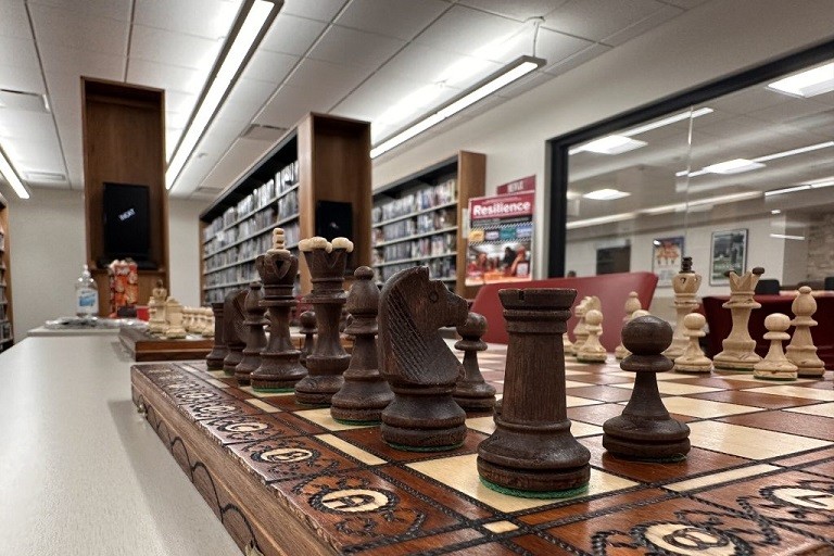 picture of a chess set