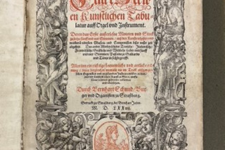 The title page of the Lilly Library's copy of Bernhard Schmid's Einer neuen kunstlichen Tabulatur auff Orgel und Instrument (1577). Monasterius Weingarth is written on the top and bottom of the page, with the year 1600 on the top.